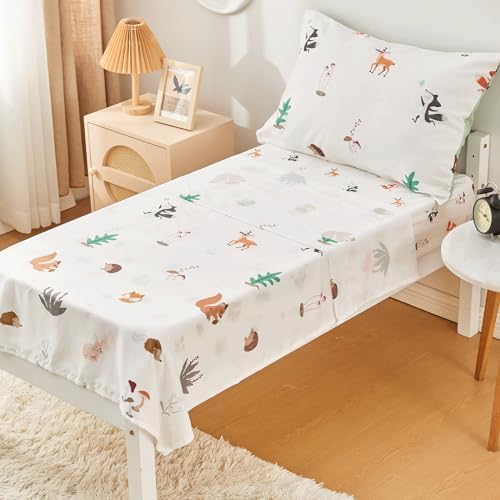 beeweed 4 Pieces Woodland Animal Toddler Bedding Set 1