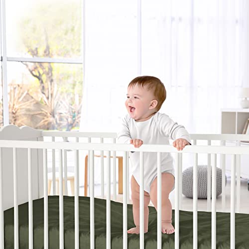 Sweet Jojo Designs Solid Dark Green Crib Sheet Set 1